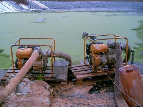 откачка грязной воды