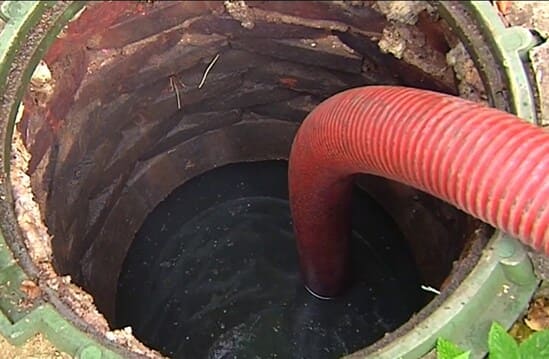 откачка канализационных колодцев