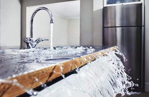 Видео по прочистке засоров на кухне